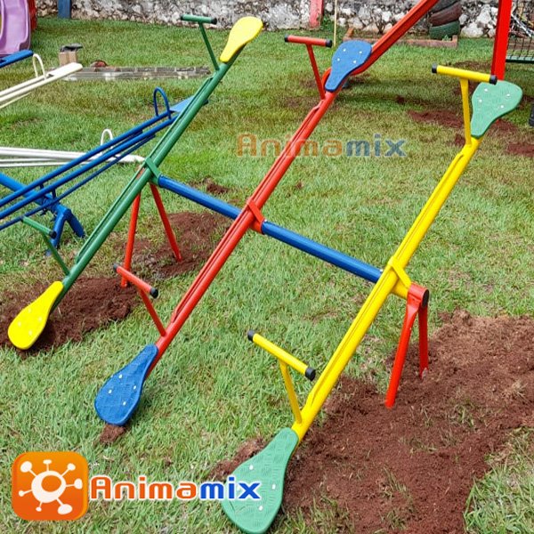 Animamix Brinquedos - Gangorra Infantil Tripla Assento em Fibra